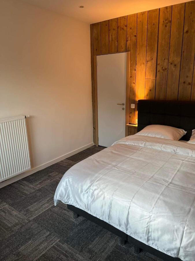 Nieuwe Kamer In Centrum Brugge Met Badkamer ! Екстер'єр фото